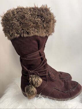 American Eagle Outfitters Brown Faux Fur Trim Winter Boots